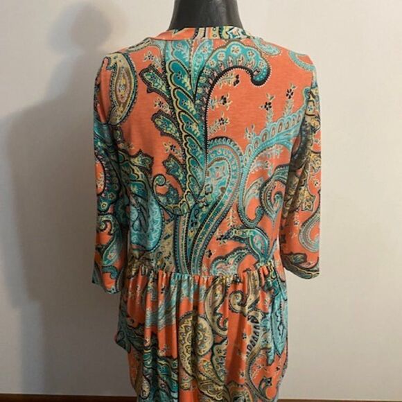 HoneyMe Orange/Green/Black Paisley 3/4 sleeves print tunic, size M - Picture 2 of 4